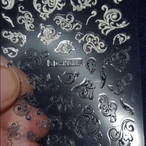 New Adorable Version 5D Nail Stickers - Picture 2 of 3